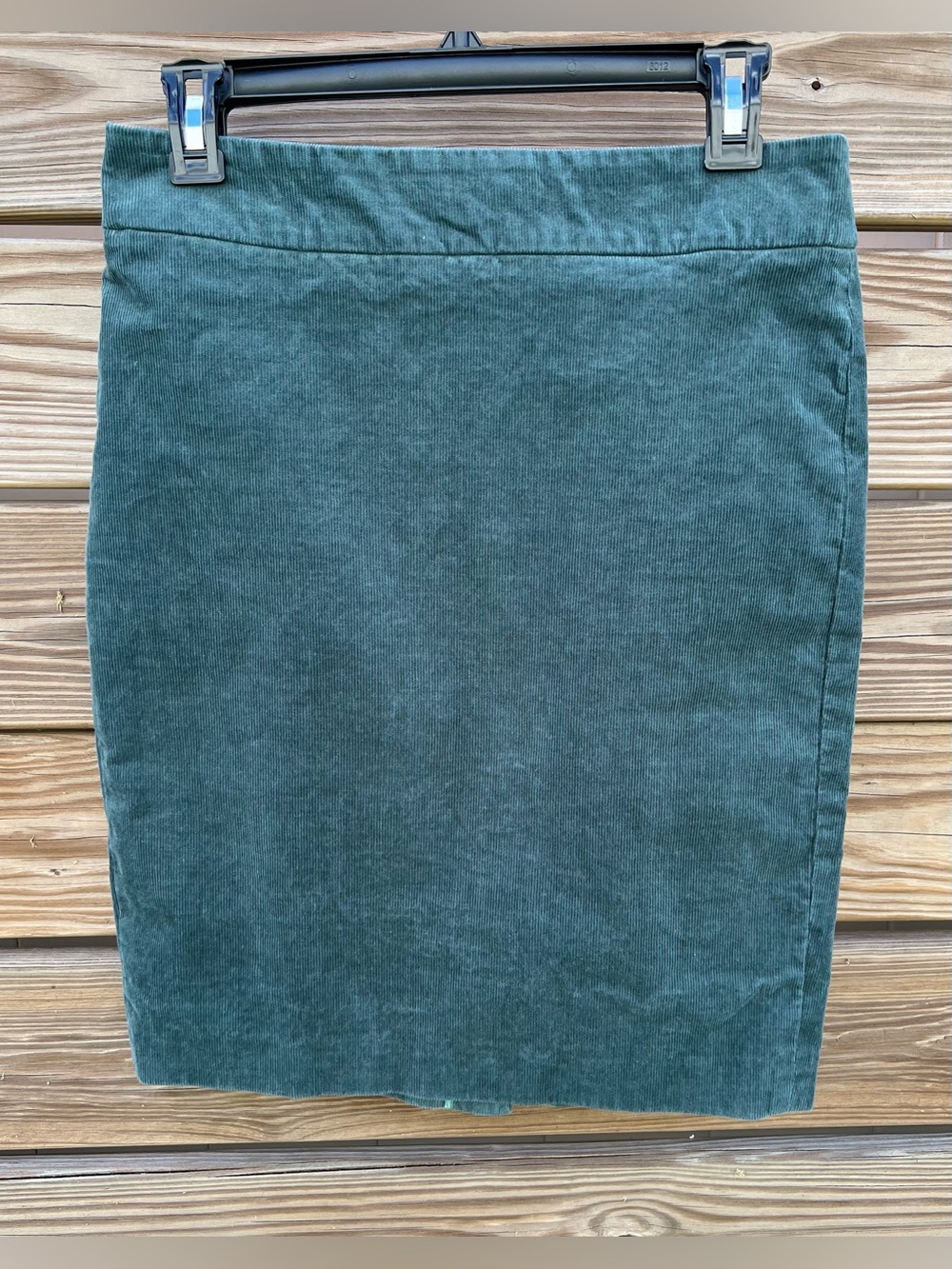 J. Crew The Pencil Skirt Green Corduroy Women’s Size 4 Perfect Fall Staple